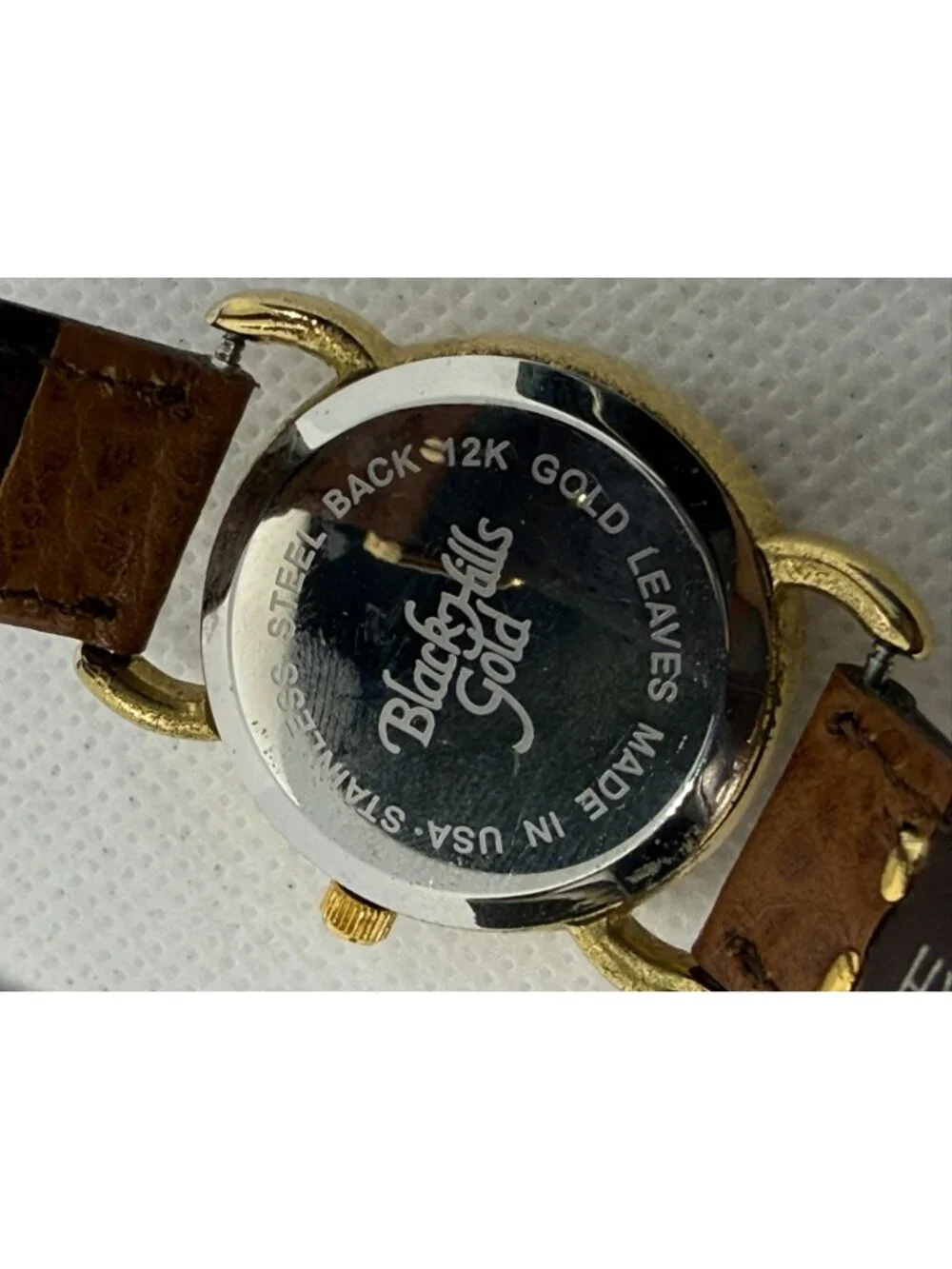 Black Hills 12k Gold Leaf accents Women's Quartz Gold-Tone Brown Leather Watch - Picture 10 of 10